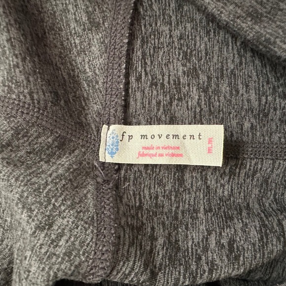 Free People FP Movement Leggings High Waist Cropped Side Slit Size Medium - Picture 11 of 12